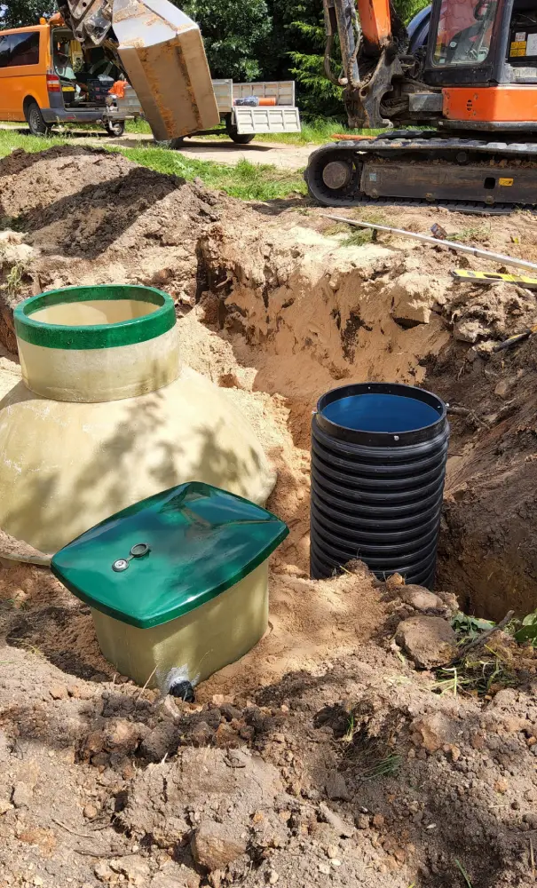 Kā izvēlēties piemērotāko notekūdeņu attīrīšanas iekārtu savai mājai? (Jauda, cilvēku skaits, gruntsūdeņi).