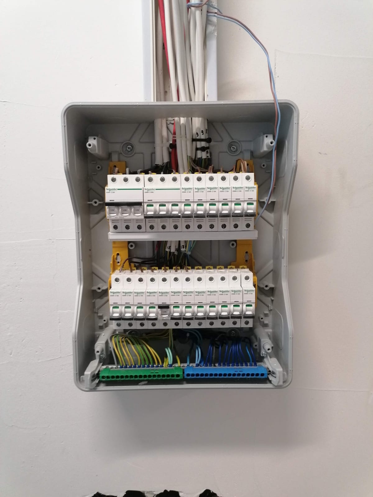 Elektroinstalācijas darbi